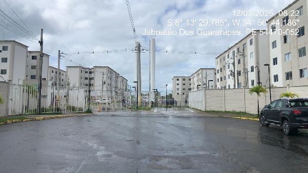 Vende-se em Jaboatao Dos Guararapes-PE  apto, 85.87 de área total, 41.79 de área privativa,  2_qto(s), WC, 1_sala(s), cozinha.