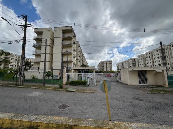 Vende-se em Camaragibe-PE  apto, 81.49 de área total, 48.39 de área privativa,  2_qto(s), WC, 1_sala(s), cozinha, 1_vaga(s) de garagem.