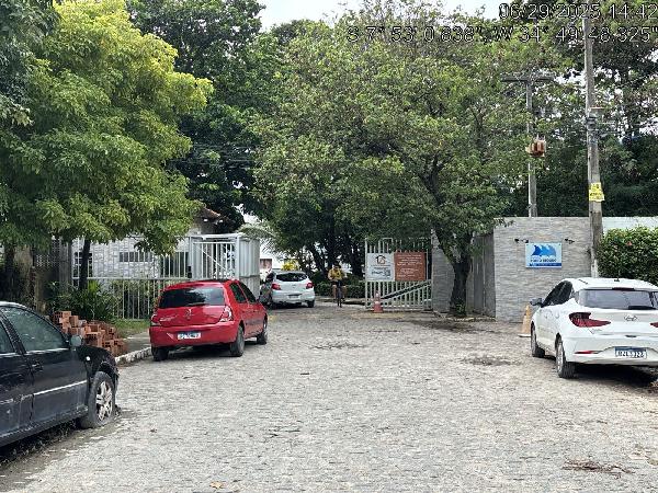 Vende-se em Paulista-PE  apto, 52.97 de área total, 47.30 de área privativa,  2_qto(s), a.serv, WC, 1_sala(s), cozinha, 1_vaga(s) de garagem.
