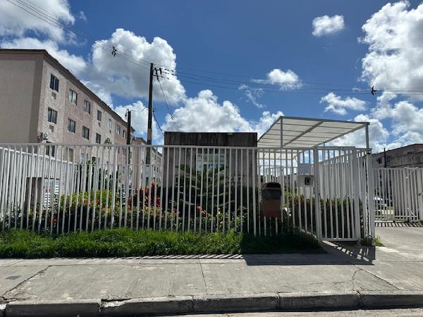 Vende-se em Paulista-PE  apto, 47.32 de área total, 41.67 de área privativa,  2_qto(s), WC, 1_sala(s), cozinha, 1_vaga(s) de garagem.
