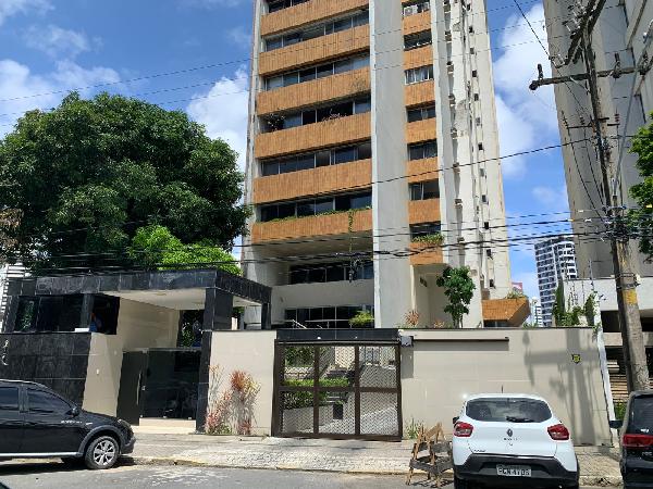 Vende-se em Recife-PE  apto, 210.15 de área total, 58.62 de área privativa,  3_qto(s), varanda, a.serv, WC, WC Emp, 1_sala(s), DCE, cozinha, 1_vaga(s) de garagem.