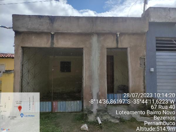 Vende-se em Bezerros-PE  Casa, 55.63 de área total, 55.63 de área privativa, 100.00 de área do terreno,  2_qto(s), a.serv, WC, 1_sala(s), cozinha, Terraco, 1_vaga(s) de garagem.