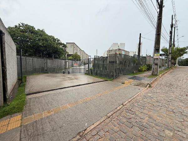 Vende-se em Camaragibe-PE  apto, 96.04 de área total, 41.79 de área privativa,  2_qto(s), a.serv, WC, 1_sala(s), cozinha.