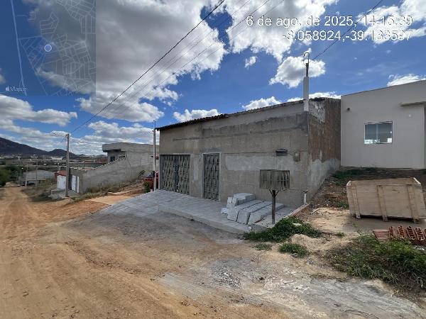 Vende-se em Salgueiro-PE  Casa, 45.90 de área total, 45.90 de área privativa, 160.00 de área do terreno,  2_qto(s), 1_vaga(s) de garagem.