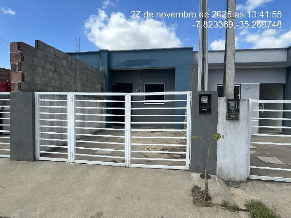Vende-se em Carpina-PE  Casa, 48.25 de área total, 48.25 de área privativa, 70.00 de área do terreno,  2_qto(s), a.serv, WC, 1_sala(s), cozinha.