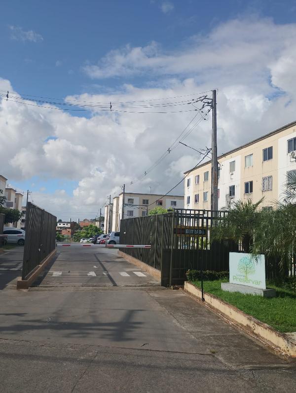 Vende-se em Camaragibe-PE  apto, 65.41 de área total, 41.67 de área privativa,  2_qto(s), WC, 1_sala(s), cozinha.