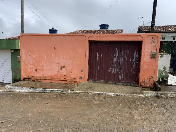 Vende-se em Cha De Alegria-PE  Casa, 51.00 de área privativa, 126.00 de área do terreno,  2_qto(s), WC, 1_sala(s), cozinha.