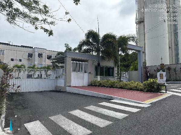 Vende-se em Jaboatao Dos Guararapes-PE  apto, 61.65 de área total, 42.12 de área privativa,  2_qto(s), a.serv, WC, 1_sala(s), cozinha, 1_vaga(s) de garagem.