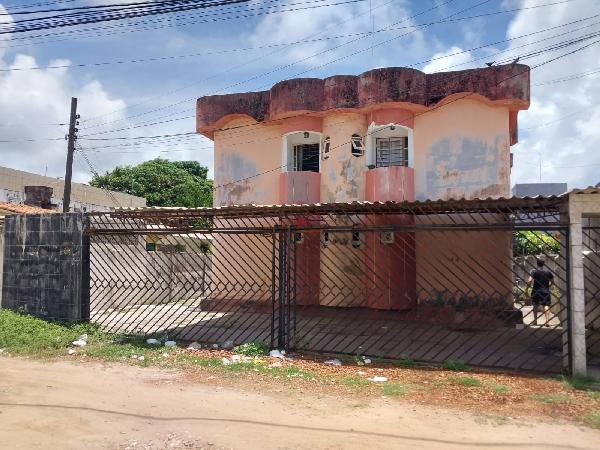 Vende-se em Olinda-PE  apto, 126.42 de área total, 93.78 de área privativa,  3_qto(s), a.serv, WC, WC Emp, 1_sala(s), DCE, cozinha, 1_vaga(s) de garagem.