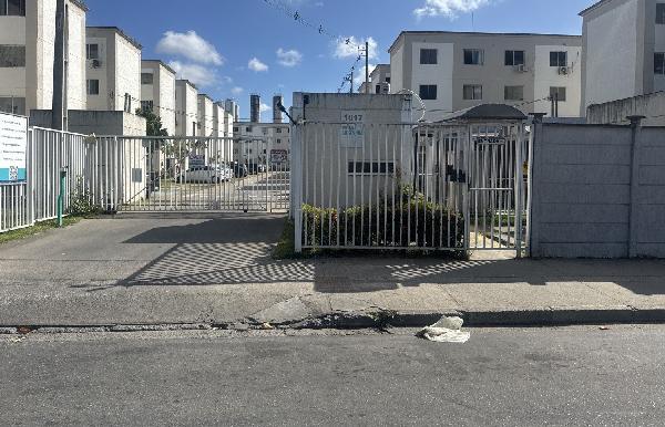 Vende-se em Paulista-PE  apto, 80.19 de área total, 41.79 de área privativa,  2_qto(s), a.serv, WC, 1_sala(s), cozinha, 1_vaga(s) de garagem.