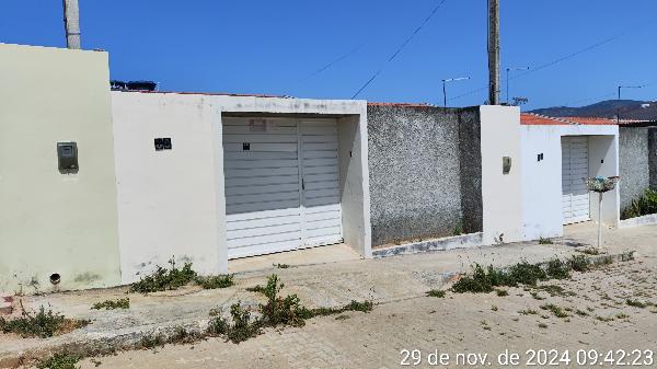 Vende-se em Belo Jardim-PE  Casa, 46.30 de área total, 46.30 de área privativa, 148.20 de área do terreno,  2_qto(s), a.serv, WC, 1_sala(s), cozinha.