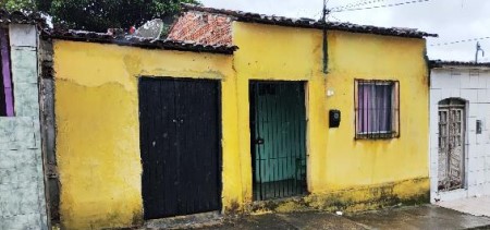 Vende-se em Jupi-PE  Casa, 38.00 de área privativa, 40.00 de área do terreno,  1_qto(s), a.serv, WC, 1_sala(s), cozinha.