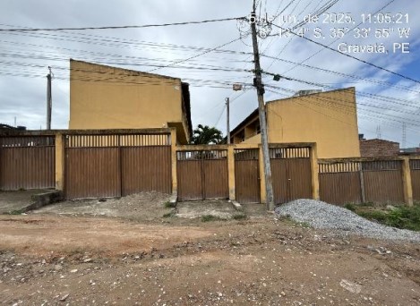 Vende-se em Gravata-PE  apto, 70.03 de área privativa,  2_qto(s), a.serv, WC, 1_sala(s), cozinha.