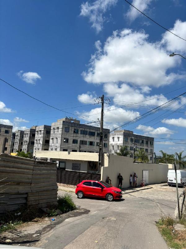 Vende-se em Jaboatao Dos Guararapes-PE  apto, 57.24 de área total, 50.36 de área privativa,  2_qto(s), WC, 1_sala(s), cozinha.
