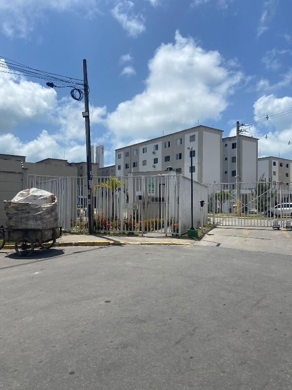 Vende-se em Jaboatao Dos Guararapes-PE  apto, 85.86 de área total, 41.79 de área privativa,  2_qto(s), WC, 1_sala(s), cozinha.