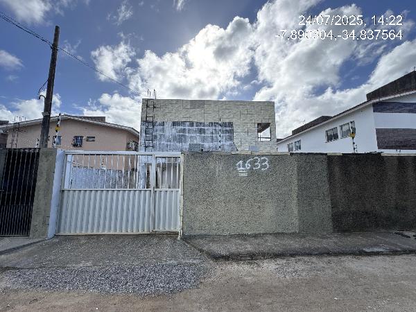 Vende-se em Paulista-PE  apto, 67.84 de área total, 67.84 de área privativa,  2_qto(s), a.serv, WC, 1_sala(s), cozinha, Terraco, 1_vaga(s) de garagem.
