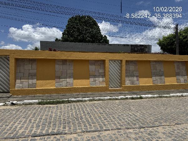 Vende-se em Gameleira-PE  Casa, 193.80 de área total, 193.80 de área privativa, 675.00 de área do terreno,  3_qto(s), a.serv, WC, WC Emp, 3_sala(s), DCE, cozinha, Terraco.