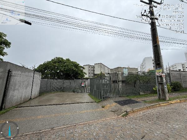Vende-se em Camaragibe-PE  apto, 96.04 de área total, 41.79 de área privativa,  2_qto(s), WC, 1_sala(s), cozinha.