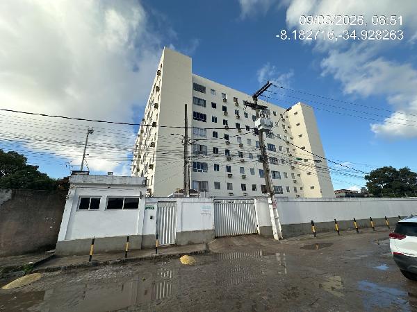 Vende-se em Jaboatao Dos Guararapes-PE  apto, 39.34 de área total, 37.26 de área privativa,  1_qto(s), a.serv, WC, 1_sala(s), cozinha.