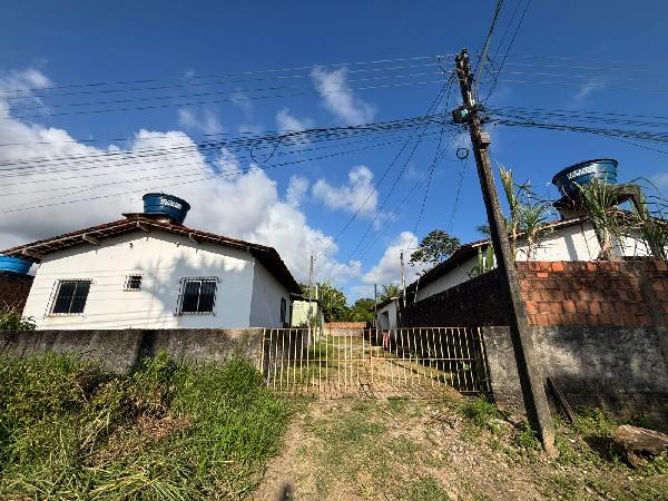 Vende-se em Igarassu-PE  Casa, 65.00 de área total, 65.00 de área privativa, 720.00 de área do terreno,  3_qto(s), varanda, a.serv, WC, 1_sala(s), cozinha, 1_vaga(s) de garagem.