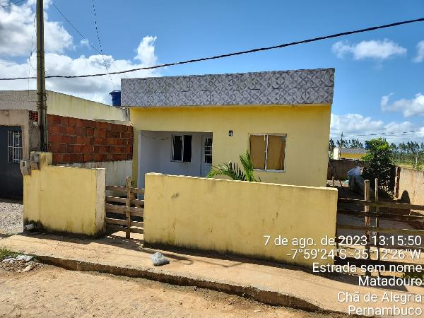 Vende-se em Cha De Alegria-PE  Casa, 57.81 de área privativa, 127.50 de área do terreno,  2_qto(s), a.serv, WC, 1_sala(s), cozinha, 1_vaga(s) de garagem.