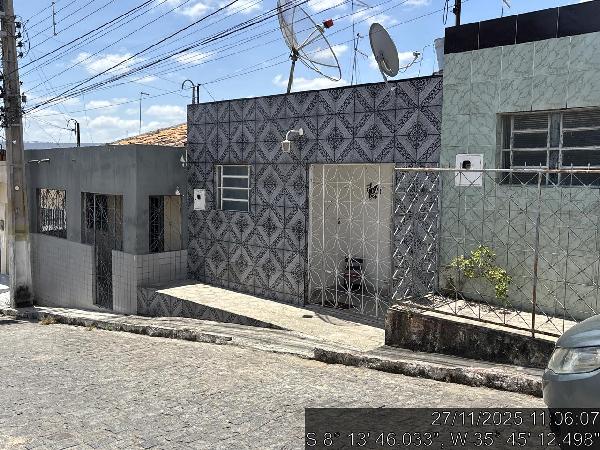 Vende-se em Bezerros-PE  Casa, 42.65 de área total, 42.65 de área privativa, 50.00 de área do terreno,  2_qto(s), a.serv, WC, 1_sala(s), cozinha, Terraco.
