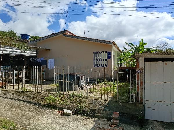 Vende-se em Igarassu-PE  Casa, 47.88 de área total, 47.88 de área privativa, 120.00 de área do terreno,  2_qto(s), a.serv, WC, 1_sala(s), cozinha, Terraco, 1_vaga(s) de garagem.