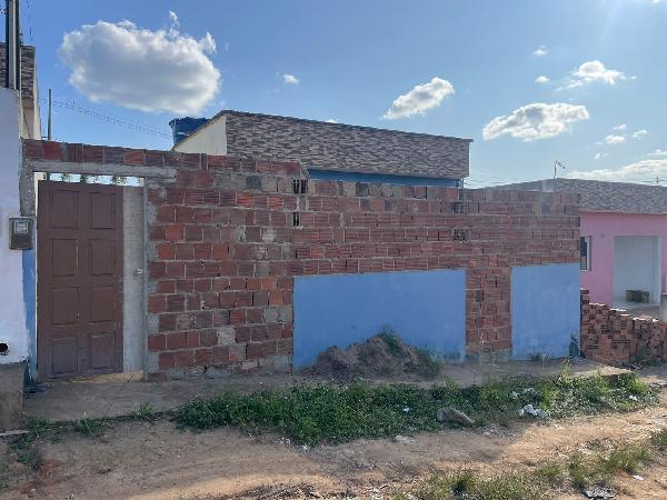 Vende-se em Cha De Alegria-PE  Casa, 57.81 de área privativa, 127.50 de área do terreno,  2_qto(s), a.serv, WC, 1_sala(s), cozinha, Terraco, 1_vaga(s) de garagem.