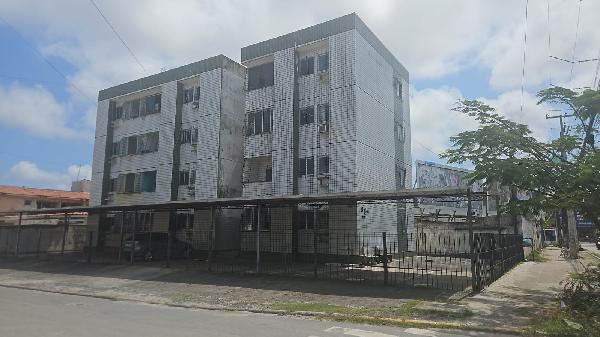 Vende-se em Olinda-PE  apto, 55.81 de área total, 49.08 de área privativa,  2_qto(s), a.serv, WC, WC Emp, 1_sala(s), cozinha.