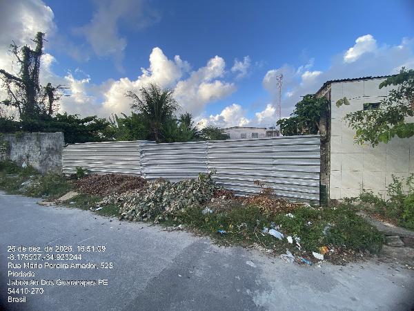 Vende-se em Jaboatao Dos Guararapes-PE  apto, 72.40 de área total, 72.40 de área privativa,  2_qto(s), varanda, a.serv, WC, 1_sala(s), cozinha, 1_vaga(s) de garagem.