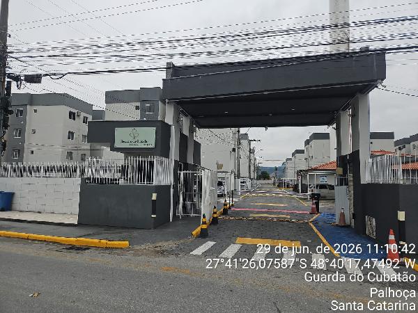 Vende-se em Palhoca-SC  apto, 51.46 de área total, 45.82 de área privativa,  2_qto(s), WC, 1_sala(s), cozinha, 1_vaga(s) de garagem.