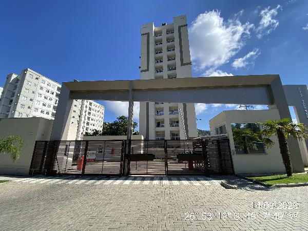Vende-se em Blumenau-SC  apto, 70.00 de área total, 44.38 de área privativa,  2_qto(s), a.serv, WC, 1_sala(s), cozinha, 1_vaga(s) de garagem.