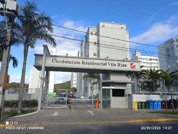 Vende-se em Biguacu-SC  apto, 53.31 de área total, 45.93 de área privativa,  2_qto(s), WC, 1_sala(s), cozinha, 1_vaga(s) de garagem.