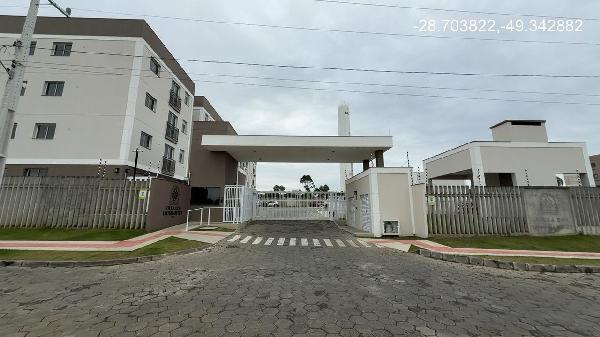 Vende-se em Criciuma-SC  apto, 45.91 de área total, 45.91 de área privativa,  2_qto(s), a.serv, WC, 1_sala(s), cozinha.