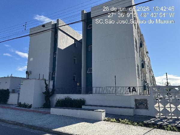 Vende-se em Sao Jose-SC  apto, 54.56 de área total, 45.89 de área privativa,  2_qto(s), WC, 1_sala(s), cozinha.