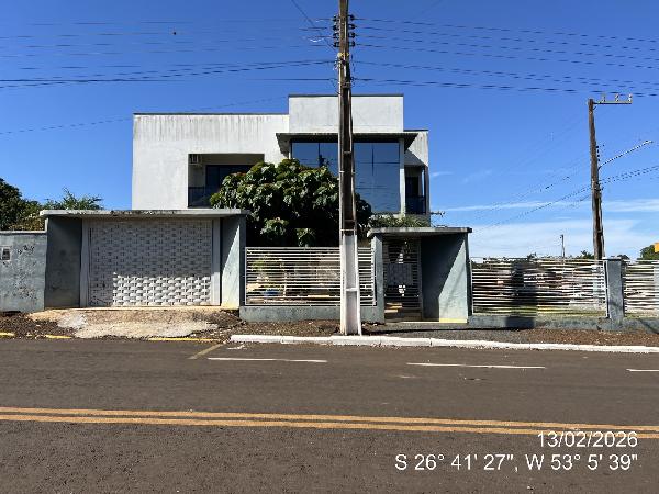 Vende-se em Bom Jesus Do Oeste-SC  Casa, 251.71 de área privativa, 400.00 de área do terreno,  3_qto(s), a.serv, WC, 1_sala(s), cozinha, 2_vaga(s) de garagem.
