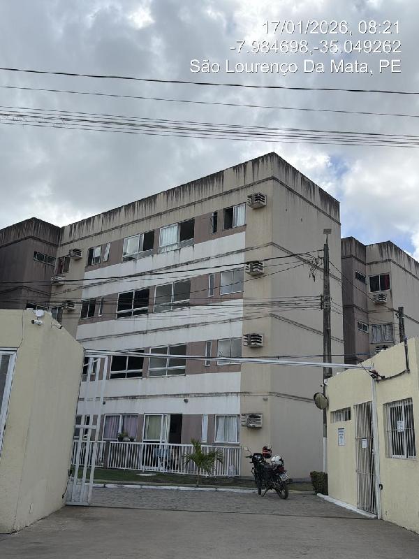 Vende-se em Sao Lourenco Da Mata-PE  apto, 73.12 de área total, 45.36 de área privativa,  2_qto(s), a.serv, WC, 1_sala(s), cozinha, 1_vaga(s) de garagem.