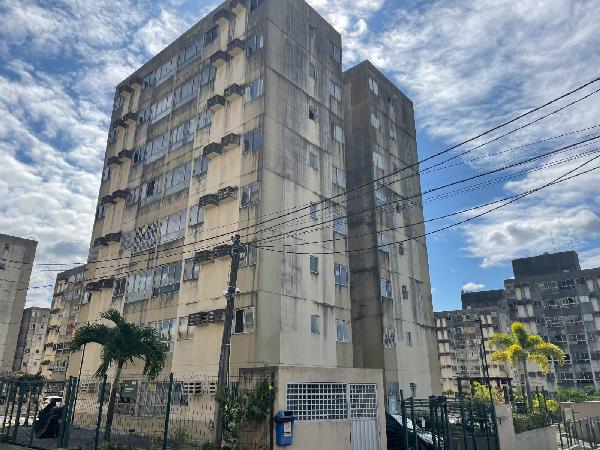 Vende-se em Sao Lourenco Da Mata-PE  apto, 67.30 de área total, 48.75 de área privativa,  2_qto(s), WC, 1_sala(s), cozinha, 1_vaga(s) de garagem.