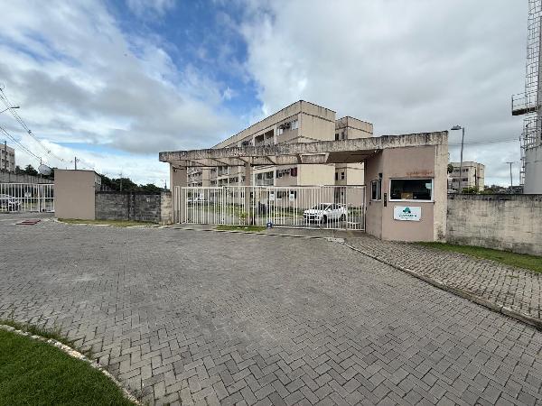 Vende-se em Sao Lourenco Da Mata-PE  apto, 63.50 de área total, 45.90 de área privativa,  2_qto(s), a.serv, WC, 1_sala(s), cozinha, 1_vaga(s) de garagem.