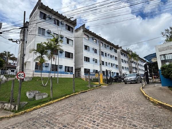 Vende-se em Sao Lourenco Da Mata-PE  apto, 53.19 de área total, 48.16 de área privativa,  2_qto(s), a.serv, WC, 1_sala(s), cozinha, 1_vaga(s) de garagem.