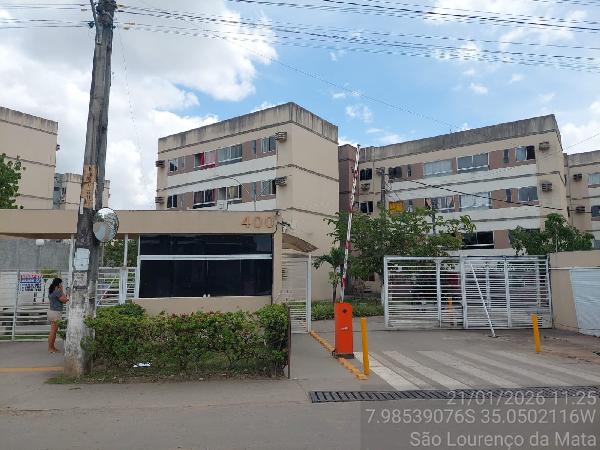 Vende-se em Sao Lourenco Da Mata-PE  apto, 81.52 de área total, 45.35 de área privativa,  2_qto(s), WC, 1_sala(s), cozinha, 1_vaga(s) de garagem.