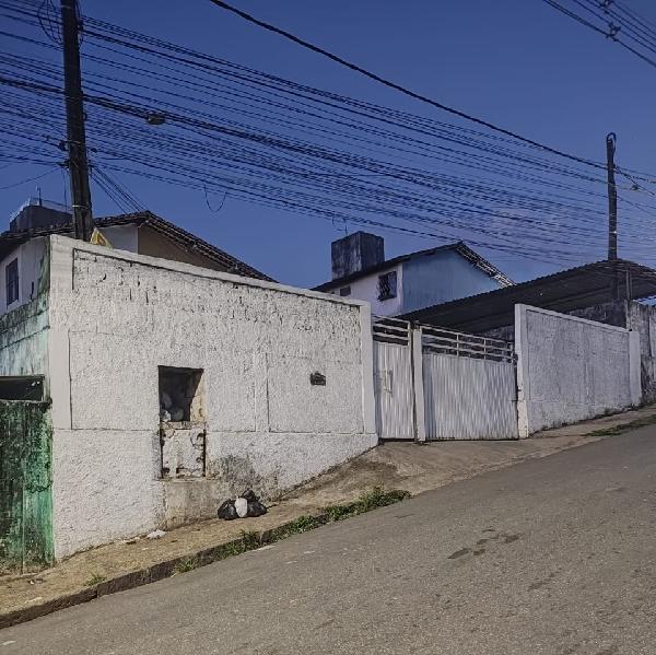 Vende-se em Sao Lourenco Da Mata-PE  apto, 47.42 de área total, 42.54 de área privativa,  2_qto(s), varanda, a.serv, WC, 1_sala(s), cozinha, 1_vaga(s) de garagem.