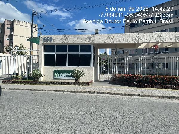 Vende-se em Sao Lourenco Da Mata-PE  apto, 45.35 de área total, 45.35 de área privativa,  2_qto(s), a.serv, WC, 1_sala(s), cozinha, 1_vaga(s) de garagem.