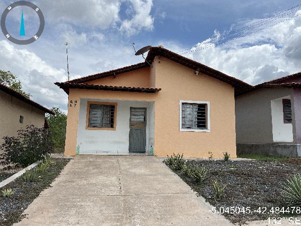 Vende-se em Altos-PI  Casa, 66.50 de área privativa, 294.10 de área do terreno,  2_qto(s), a.serv, WC, 1_sala(s), cozinha.