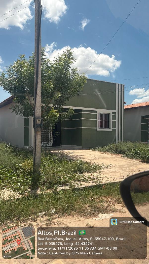 Vende-se em Altos-PI  Casa, 60.52 de área total, 60.52 de área privativa, 250.00 de área do terreno,  2_qto(s), varanda, a.serv, WC, 1_sala(s), cozinha.