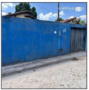 Vende-se em Altos-PI  Casa, 68.31 de área privativa, 218.25 de área do terreno,  3_qto(s), varanda, WC, 1_sala(s), cozinha.
