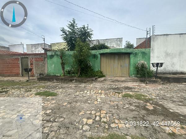 Vende-se em Altos-PI  Casa, 68.49 de área total, 68.49 de área privativa, 200.00 de área do terreno,  3_qto(s), a.serv, WC, 1_sala(s), cozinha, Terraco, 1_vaga(s) de garagem.