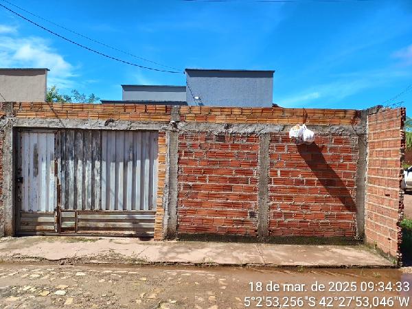 Vende-se em Altos-PI  Casa, 56.50 de área total, 56.50 de área privativa, 162.80 de área do terreno,  2_qto(s), a.serv, WC, 1_sala(s), cozinha, Terraco.