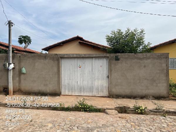 Vende-se em Altos-PI  Casa, 40.26 de área privativa, 250.00 de área do terreno,  2_qto(s), WC, 1_sala(s), cozinha.