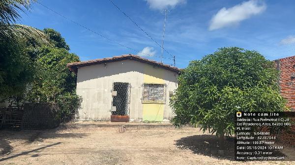 Vende-se em Altos-PI  Casa, 38.00 de área total, 38.00 de área privativa, 250.00 de área do terreno,  2_qto(s), WC, 1_sala(s), cozinha.